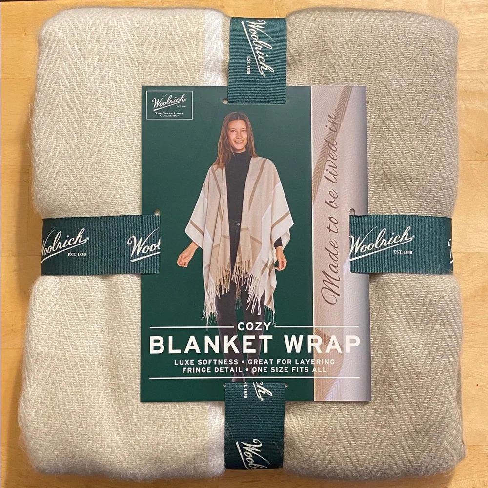 Woolrich Cozy Blanket Wrap in Soft Cream